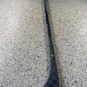 New (Pro Stock) | Bauer Twitch (Black/Silver) | RH | 65 Flex | P28 Curve | 63"| SKU: 5097
