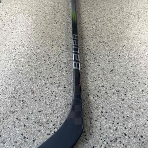 Refurbished (Blade) | Bauer Hyperlite 2 (Black/Neon Green ) | RH | 77 Flex | P28 Curve | 65"| SKU: 5044