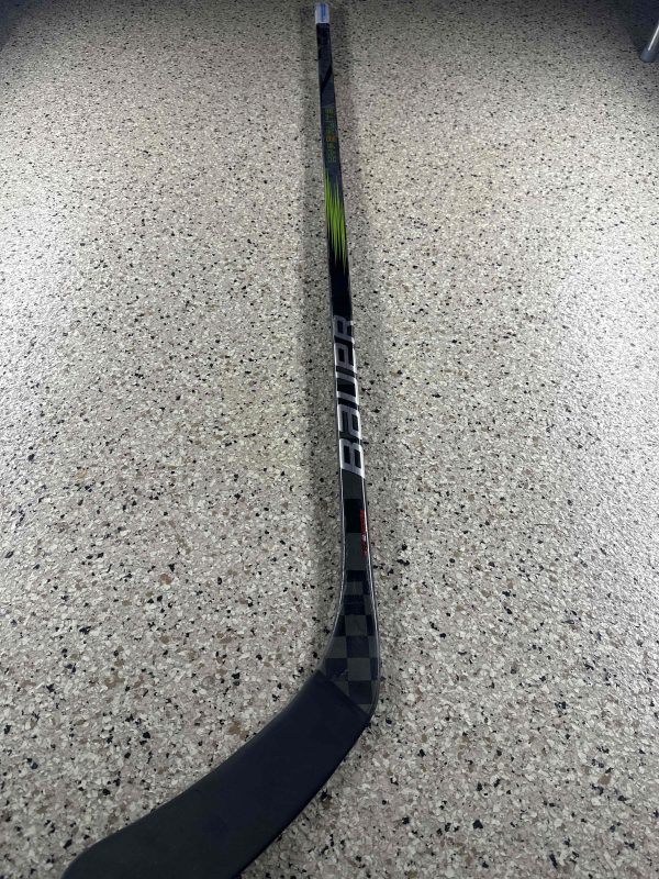 Refurbished (Blade) | Bauer Hyperlite 2 (Silver & Green) | RH | 87 Flex | P92 Curve | 65"| SKU: 4010