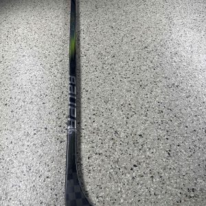 Refurbished (Shaft) | Bauer Hyperlite 2 (Black/Neon Green ) | LH | 70 Flex | P92 Curve | 63.75"| SKU: 5052