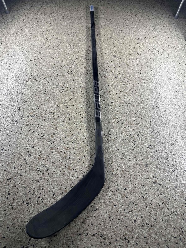 Refurbished (Blade) | Bauer Hyperlite 2 (Silver) | RH | 77 Flex | P28 Max Curve | 65.5"| SKU: 4006