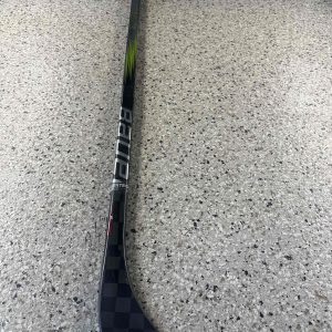 Refurbished (Shaft) | Bauer Hyperlite 2 (Silver & Green) | LH | 87 Flex | P92 Curve | 63.5"| SKU: 4079
