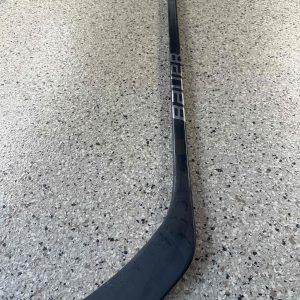 Refurbished (Blade) | Bauer Hyperlite 2 (Black/Silver) | RH | 82 Flex | P92M Curve | 66.75"| SKU: 4050