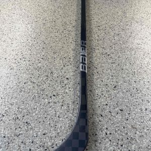 Refurbished (Shaft) | Bauer Hyperlite 2 (Black/Grey) | RH | 77 Flex | P28 Curve | 65.5"| SKU: 5060