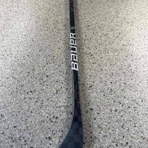 Refurbished (Shaft) | Bauer Hyperlite (Black/Red) | RH | 87 Flex | P92 Curve | 63.25"| SKU: 4089